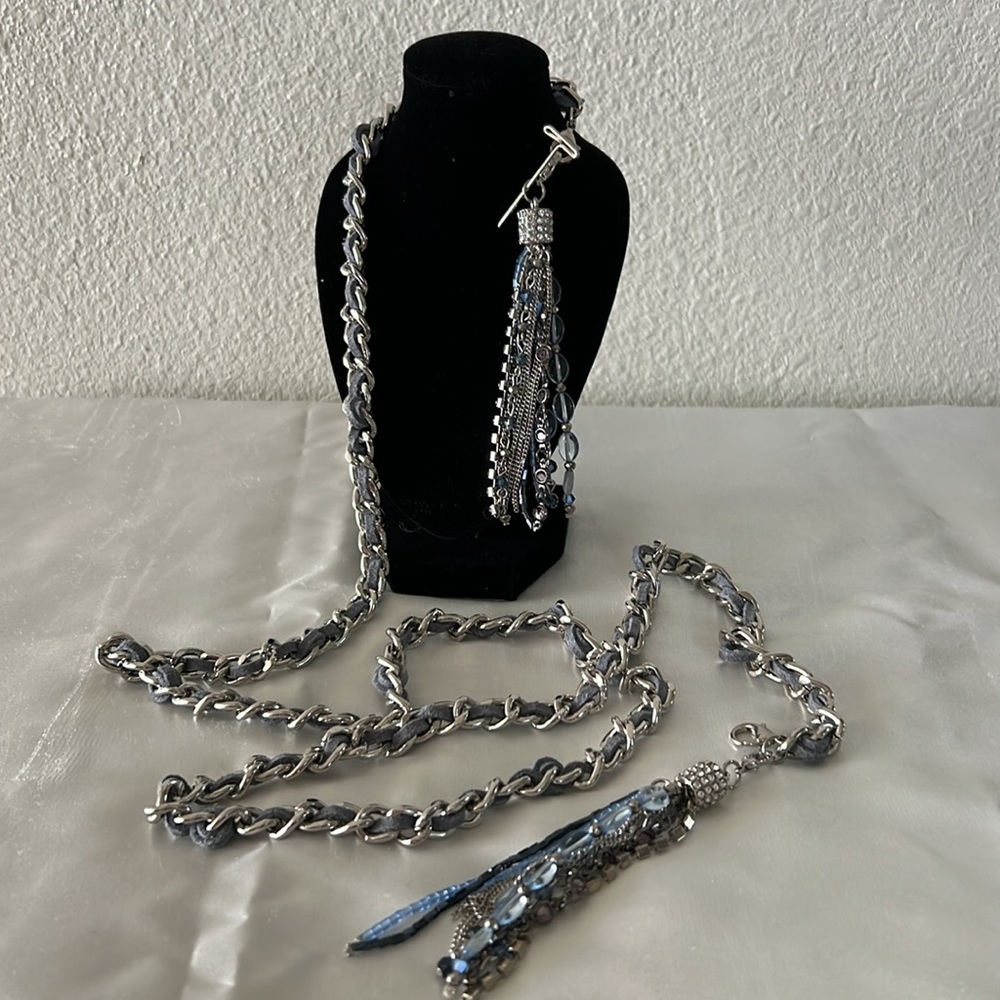Blue 40” Lariat / Clasp Neckace by Premier Designs (NWOT)